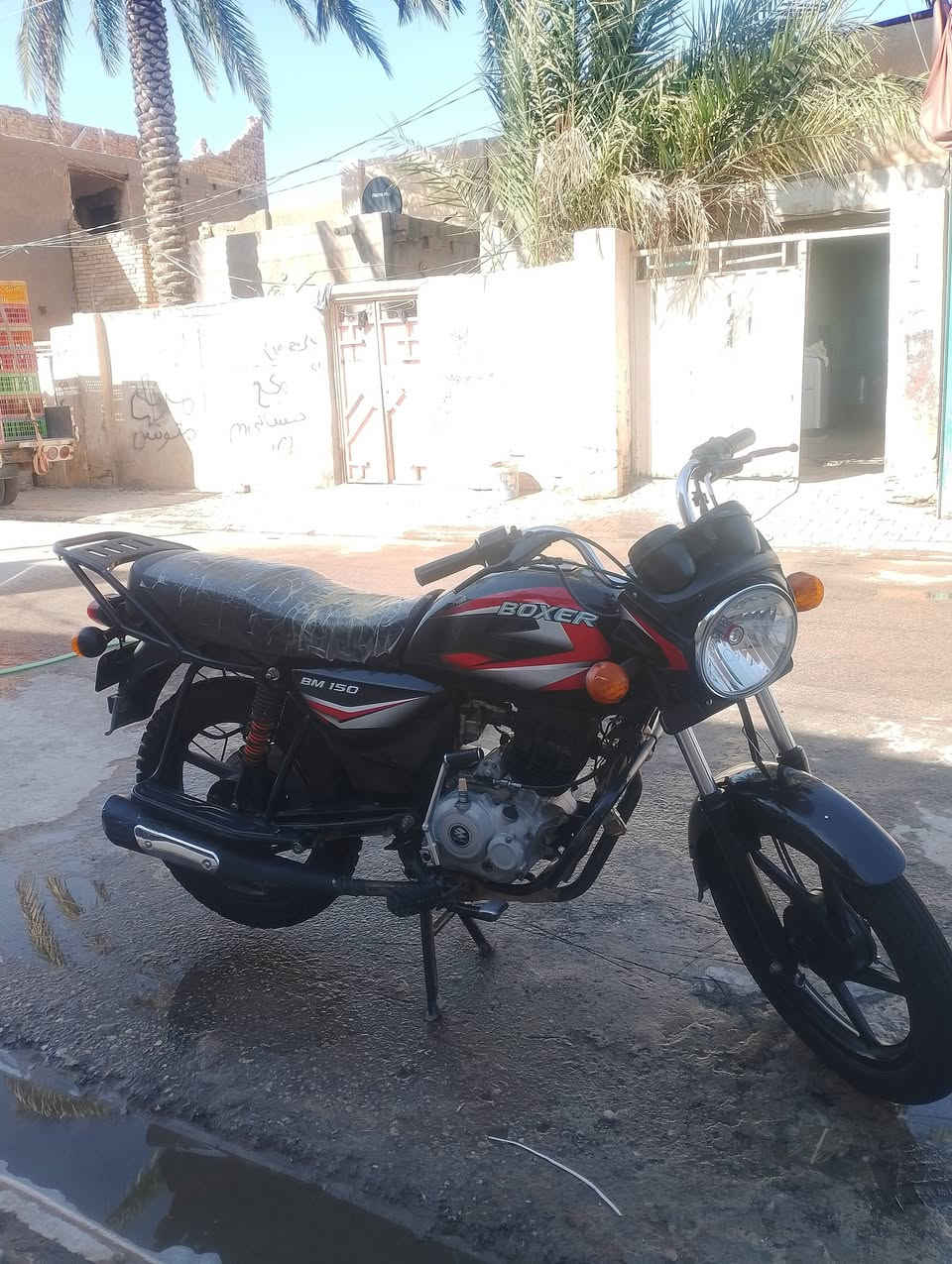 دراجه بوكسر للبيع موديل 2020 الدراجه جديده مكفوله ما مفتوح بيه برغي السعر مليون و بيه مجال للاستفسار ***********
