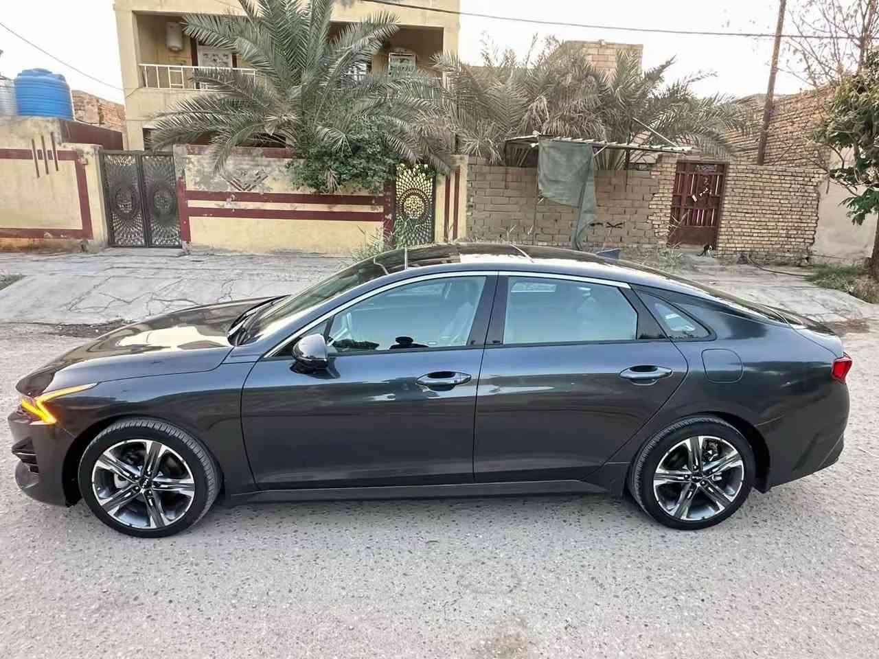 موديل 2024 ماشيه20 حره بدون رقم
حادث جاملغ وبنيد تبديل اصلي نفس لون 
فئه Ex اعله موصفات فول 
***********
