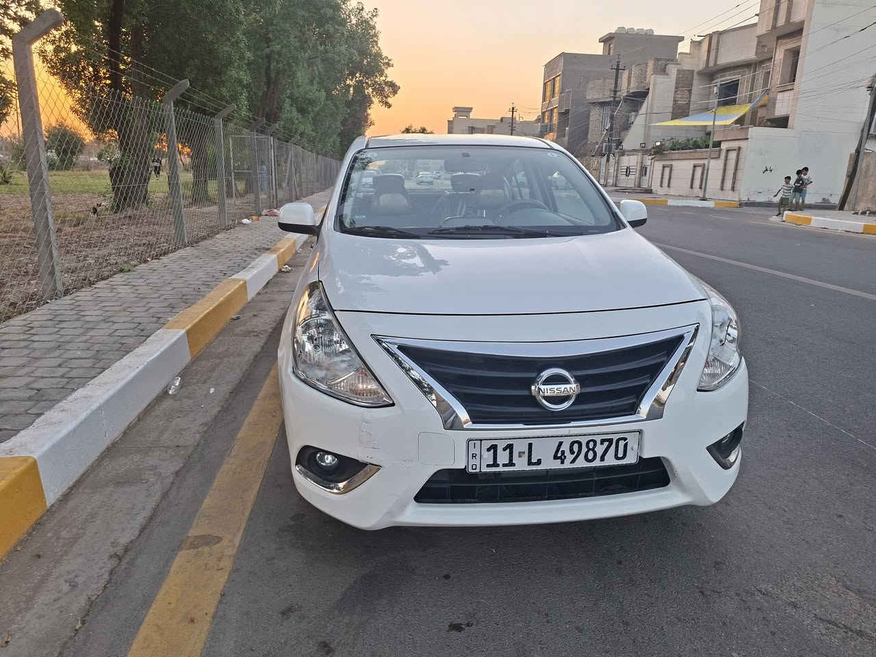 السلام عليكم
نيسان سني 
موديل ٢٤ هندي
السيارة كاملة بدون اي نقص او عطل
السيارة مكفولة من الصبغ
بيها بارد باباب وشوية بالجاملغ
بأسمي 
ماشية ٦٦ قابل للزيادة
السعر ١٢٢
***********
الله يرزق الجميع

