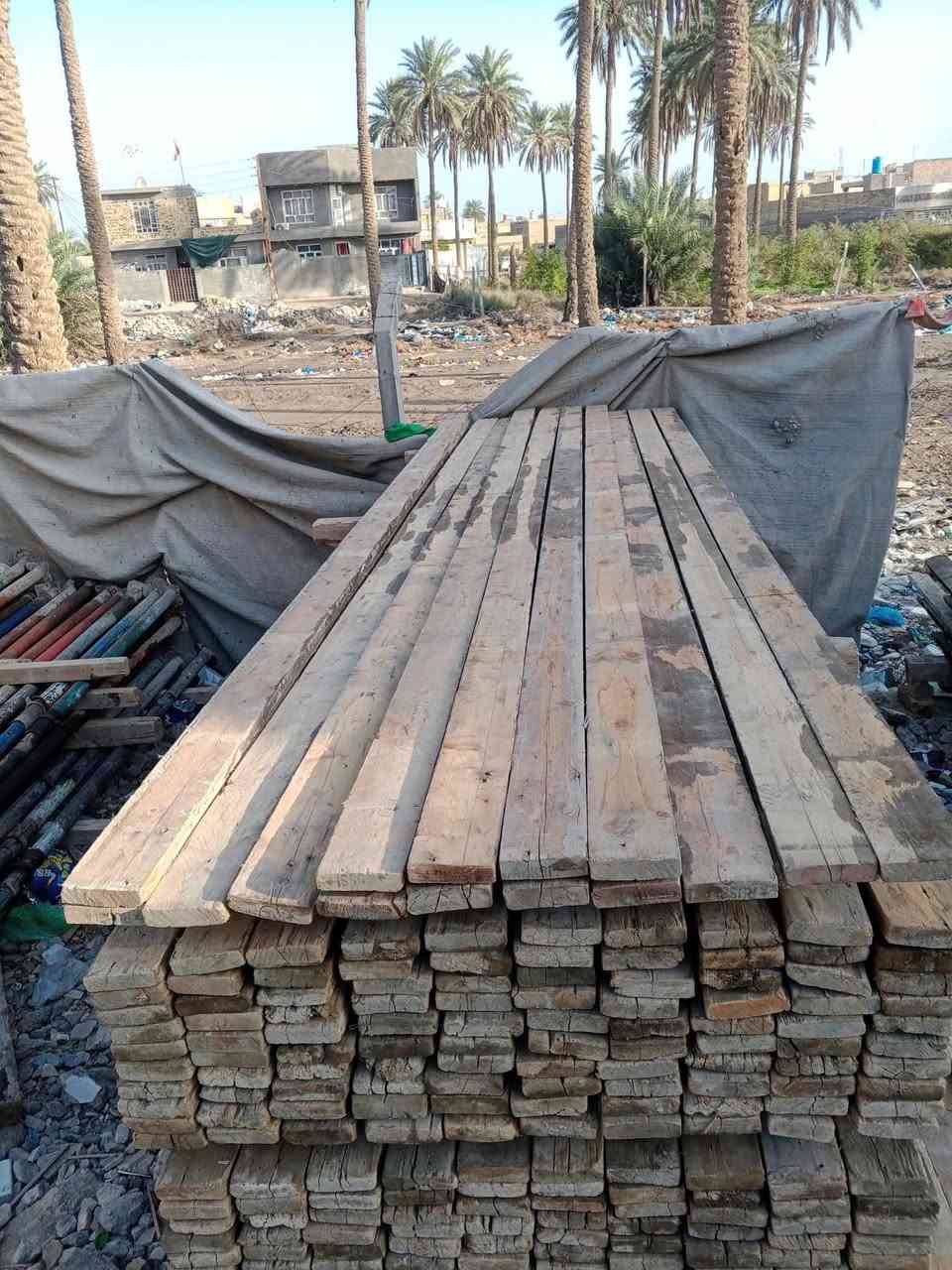 قالب خشب نظيف روسي تارس للبيع العدد 9 مكاعب + جكات نظيفات حاضن وعجمان مكاني حله ***********
