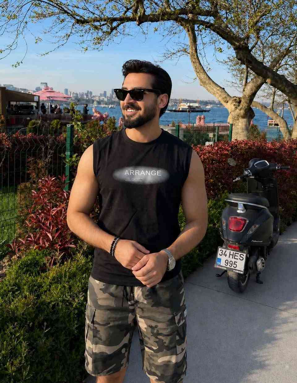 🔥 الجودة عنواننا دائماً 🔥🇮🇶
🎉 وصلـت بضاعة العيـد 🎉
🏃‍♂️ سارع بالحجز قبل النفاد 🏃‍♂️😍

✅ كيمونة حلقة بخامة مرتبة جداً
✅ 2 خيط مكفول شرط الفحص
✅ خامة فول ليكرا مريحة وناعمة باللبس
🇰🇷 القماش: الكيمونة قطن كوري أصلية درجة اولى، 💯✔️ 
📏 القياسات المتوفرة:
   XL / 2XL/3XL/4XL
✔️ القالب هاف ومريح باللبس بغداد, العراق


**إذا كنت صاحب هذا الإعلان وتريد حذفه لأي سبب، رجاءا أرسل رسالة إلى الدعم الفني**