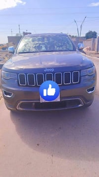 جيب لاريدو وارد أمريكي  كفاله من صبغ حادث دعاميه مشدوده شركه موديل 201...