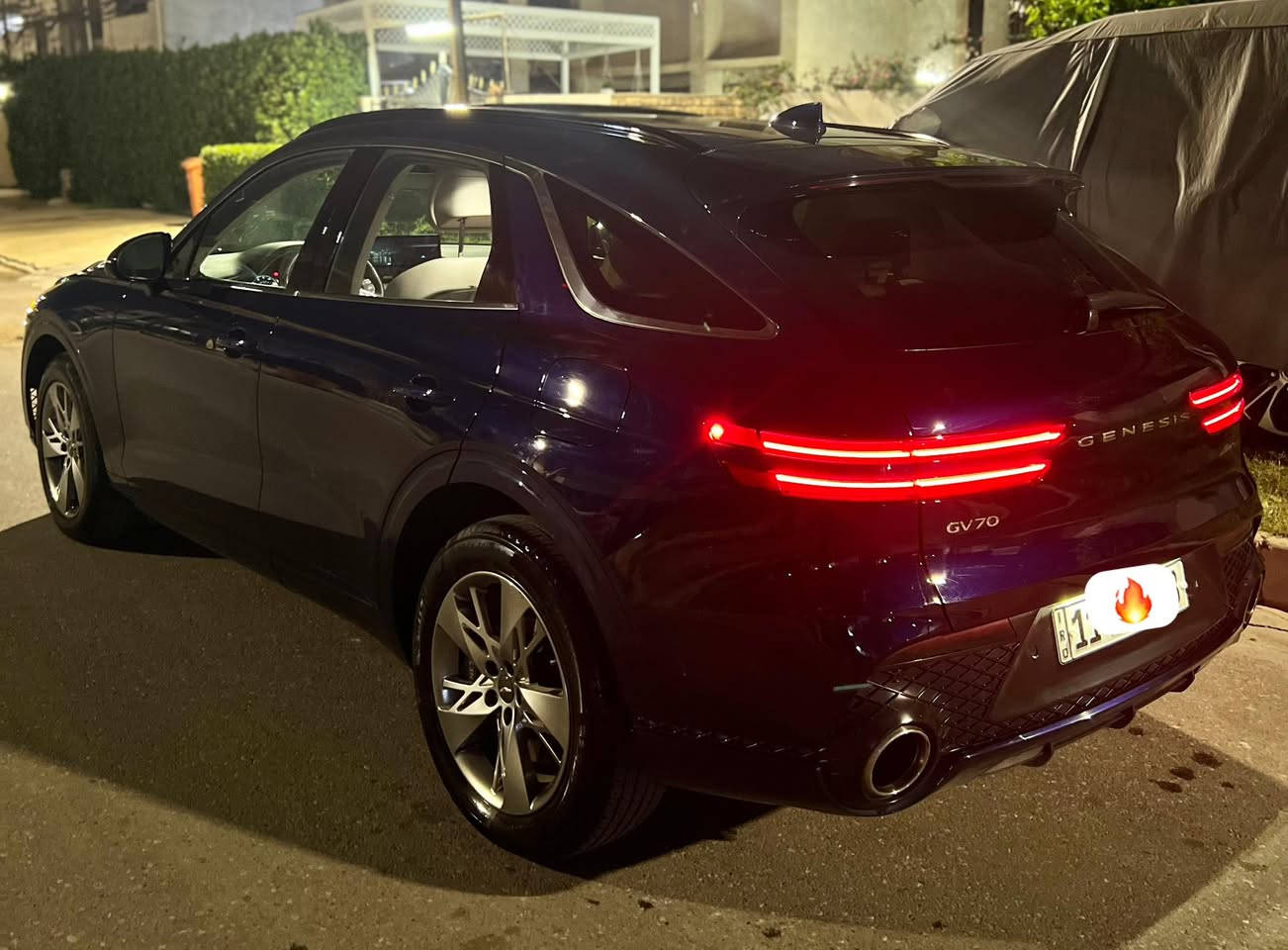 سلام عليكم
الوحش الكوري🔥
 برستيج Genesis/Gv70
موديل السيارة/2023
الممشى/ 33 الف 
رقم بغداد باسمي شخصيا 

السعر 320 ورقة 

للاتصال ***********

حادث بنيد مبدل فقط 
بدون شواصي بدون لغود شرط الفحص 

المحرك/ V6. 3.5 twin turbo 
دفع رباعي 4WD
نظافة السيارة 99‎%‎
كراسي مساج
تدفئه تبريد
تدفئه ستيرن
ماوس
وضعيات قيادة +snow/eco/sport/sport
بانوراما
كير ماوس
اناره دشبول LED
تحكم ستيرن جهتين
قطعتين تبريد
صندوك كهرباء
سستم صوت
كراسي كهرباء خزن ميموري
Auto hold
5 كاميرات
منافذ usb
 شاشه كبيره car play
شفتات ستيرن
نظام منحدرات
LED نهاري
اطفاء تلقائي عند الوقوف
هاند بريك بصمه
حساسات اماميه
حساسات خلفيه
حساسات جانبيه
اشاير بالمري
قيادة تلقائيه
وقوف تلقائي
رادار بالمري 
رادار امامي
رادار خلفي
وبعد بيها مواصفات هواااايييي

السياره فول مواصفات 1/1
