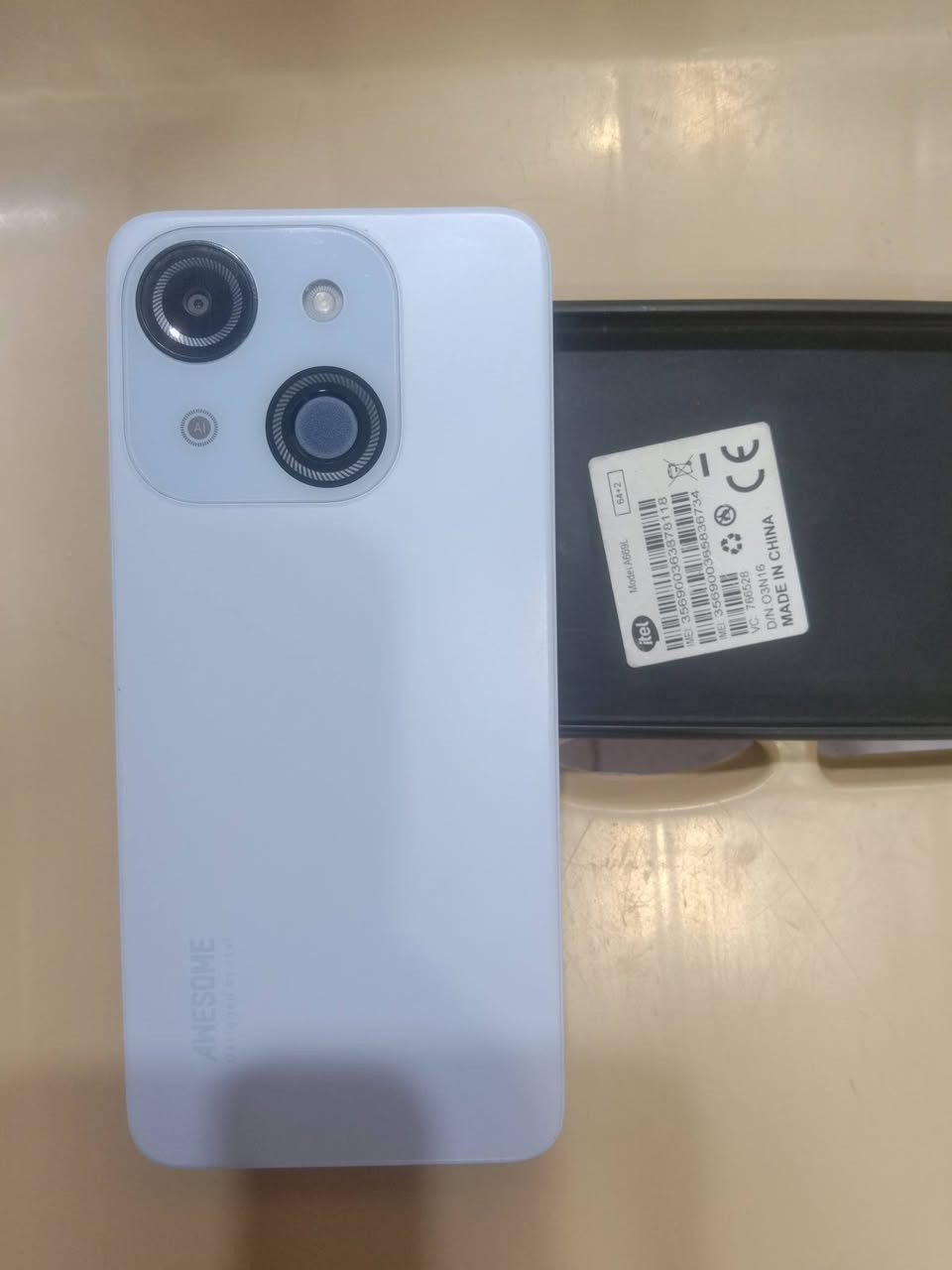 جهاز ايتل A50c نضافه 100% بصمه ذاكره 64 جهاز حلو ونضيف ما داخل تصليح سعر 75 مجال بسيط ***********
