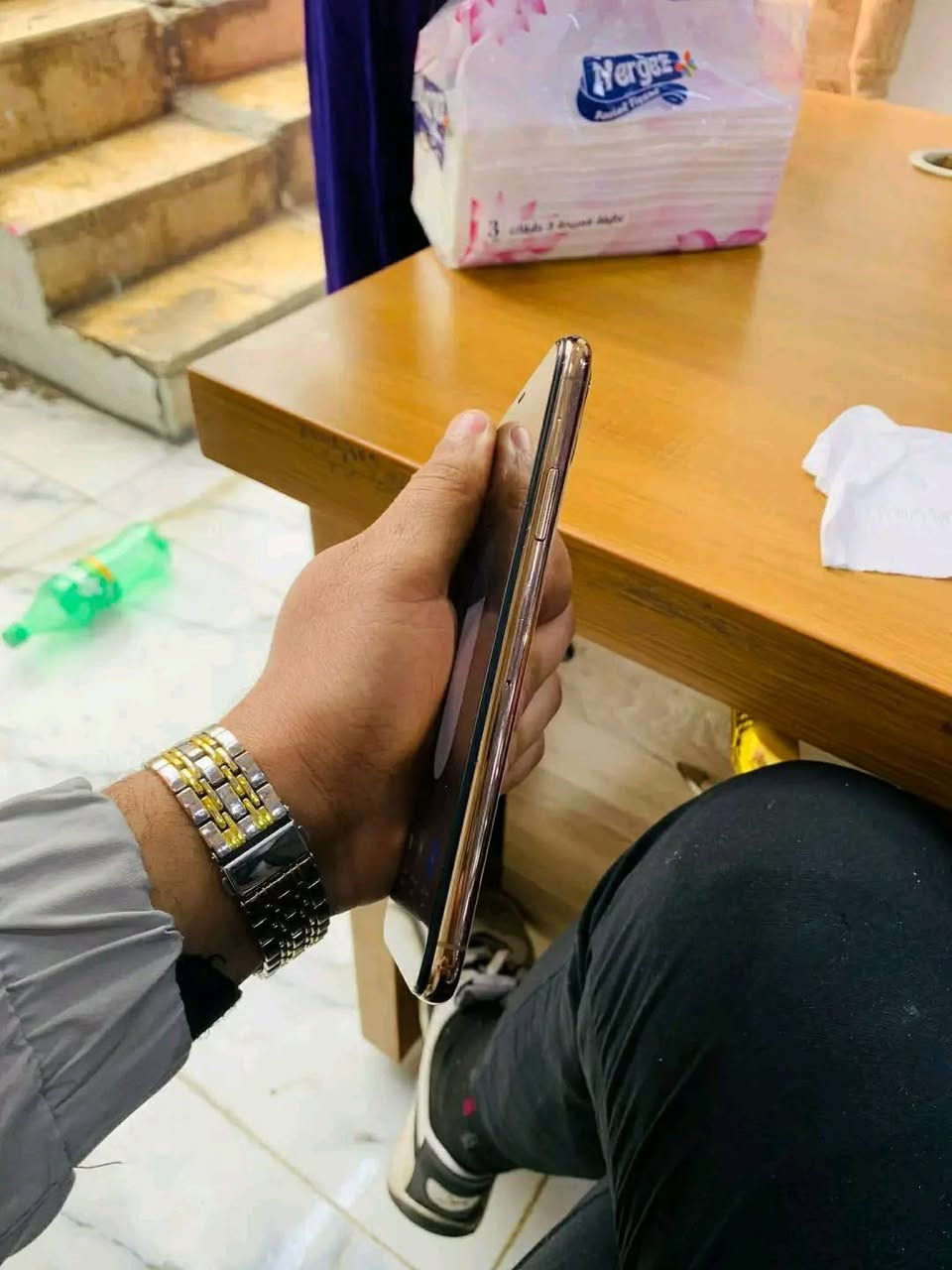 11 pro max 
الجهاز بلادي شرط مابي جلخ مكفول جهاز مال بيت تاخذ مع الفحص بالحاسبة كامرات فيس ايدي باتري شاشه الجهاز ماداخلً صيانة ابد فول مفول ومكفول ضمان سنة 

340 الف      وبي مجال للطيبين مكاني قضاء خبات اربيل


**إذا كنت صاحب هذا الإعلان وتريد حذفه لأي سبب، رجاءا أرسل رسالة إلى الدعم الفني**