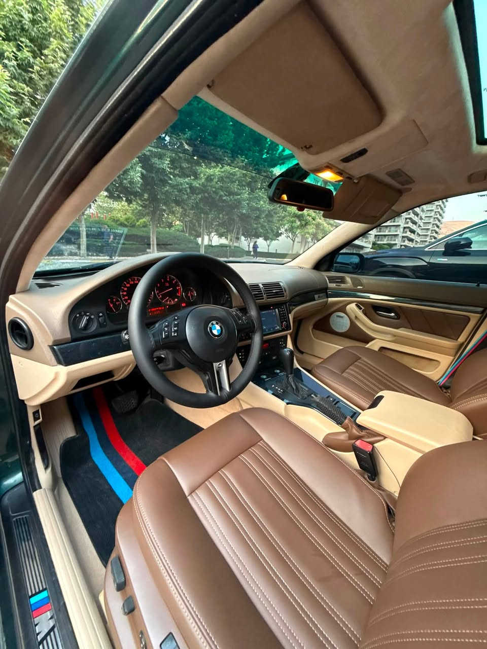 سلام عليكم...🫡
حبة واحد في العراق..🤗
شئ تحفة نادرة..0️⃣1️⃣
فخر صناعة المانية
BMW E39 M Package.
 موديل 1997
.بيلادM باكيج
محرك 6 سلندرحجم 528 تك فانوس اتوماتك
فول فول مواصفات.
داخل بيجي و قحواي..
8 ايرباك..
كشنات M5.
ويل M5..حزام امان M
..صقف شاموا..gps..
داخل صاج اسود..
فةتحة ..5 بردات ..دبل جام فوتو ..ريموت و حساس الرم .مرايا شفط..حساسات خلفي ..سترين كهرباء ..باور كهرباء..لايتات ديناميك ..
لايت اوتو..مود لايت..بك لايت ليزر HELLA ..كشنات كهرباء و خزن..كشنات هيتر و سياحية ..شاشة بلادية.و سستم سماعات امبريفاير boss...صالنصا صبورتRemus امريكي.
.ادوات يدوية موجود
.بانكة محرك كهرباء..
دعامية للدعامية سيرفز كامل
.سنويةبسمي  و جديدة لحد 2031
رقم سليمانية
*********** 
مکان سلیمانية
138$
