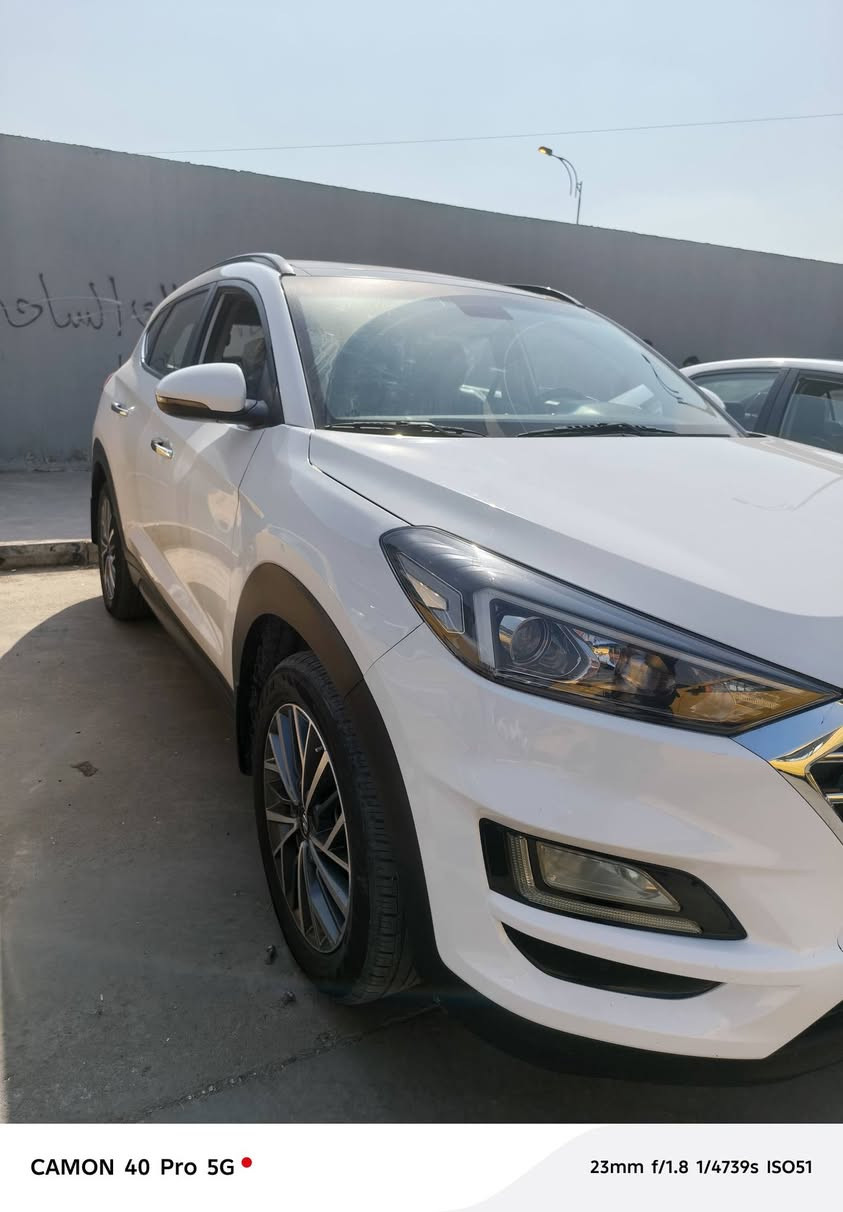 السلام عليكم من رخصت الادمن توسان خليجي للبيع موديل 2019 بيضة السيارة بصمة فتحة شاشة ماشية 70 الف السيارة بيها فقط البنيد مبدل بدون لا ضربة ولا دواخل بجم كبس السيارة بالواقع احلة من الصور رقم بغداد الجديد اشاير بالمري مري ترحيب مكينة 2000 دوش كفالة من كلشي عدة البنيد معروضة 195 وبيها مجال بسيط الاتصال على الرقم *********** مكانها بغداد الشعب
