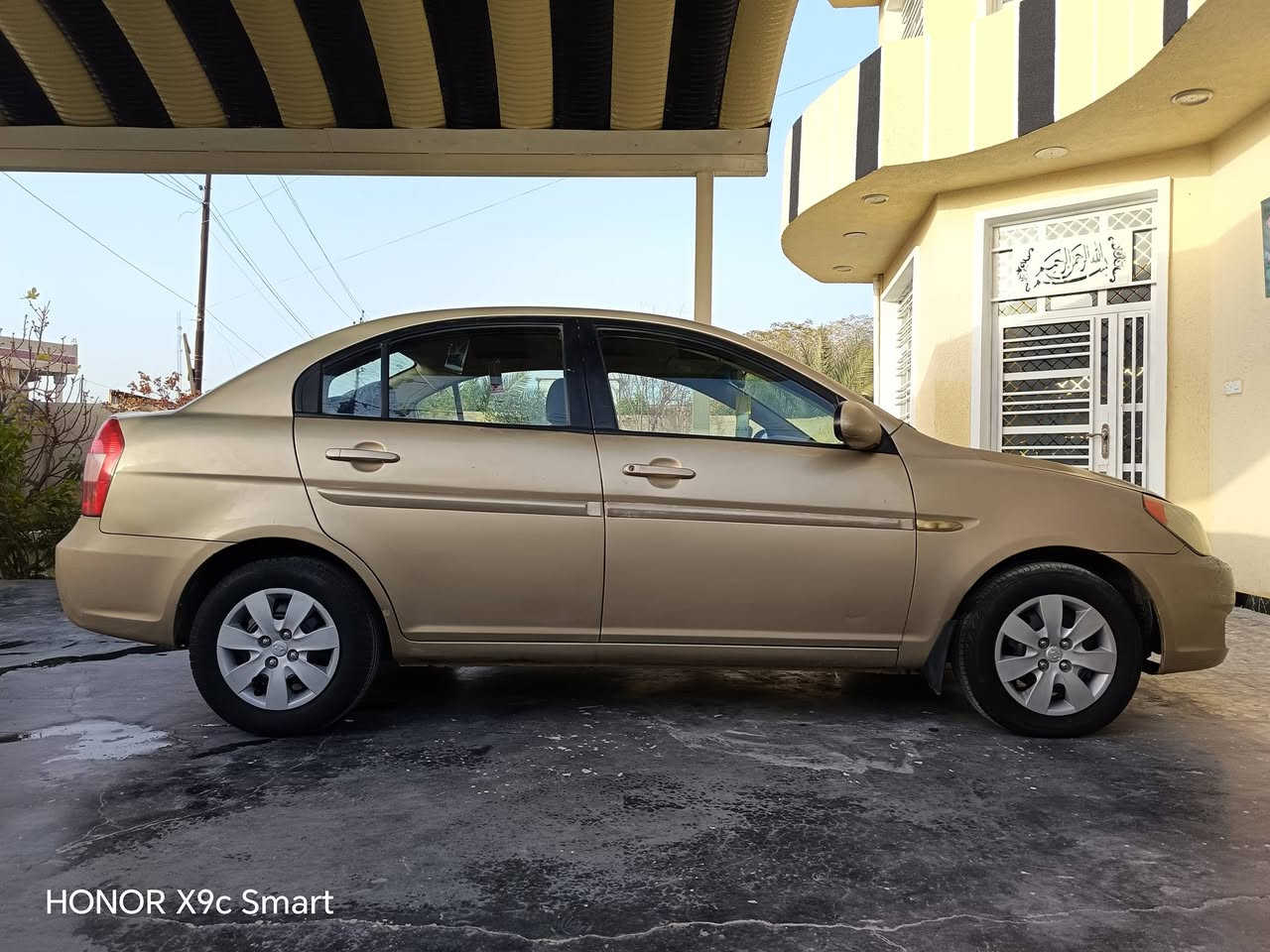 السلام عليكم
اكسنت خليجي  ٩

كير محرك تبريد صدر كله جديد
السياره ماشيه ١٦٠ حقيقي
علما السياره استخدام شخصي
بيها  اربع قطع رش
بدون اي دواخل ولا تبديل ولا فتح
رقم بغداد دولي سنويه هزه كله جديد
بأسمي
٧٧
مكان بغداد
***********
