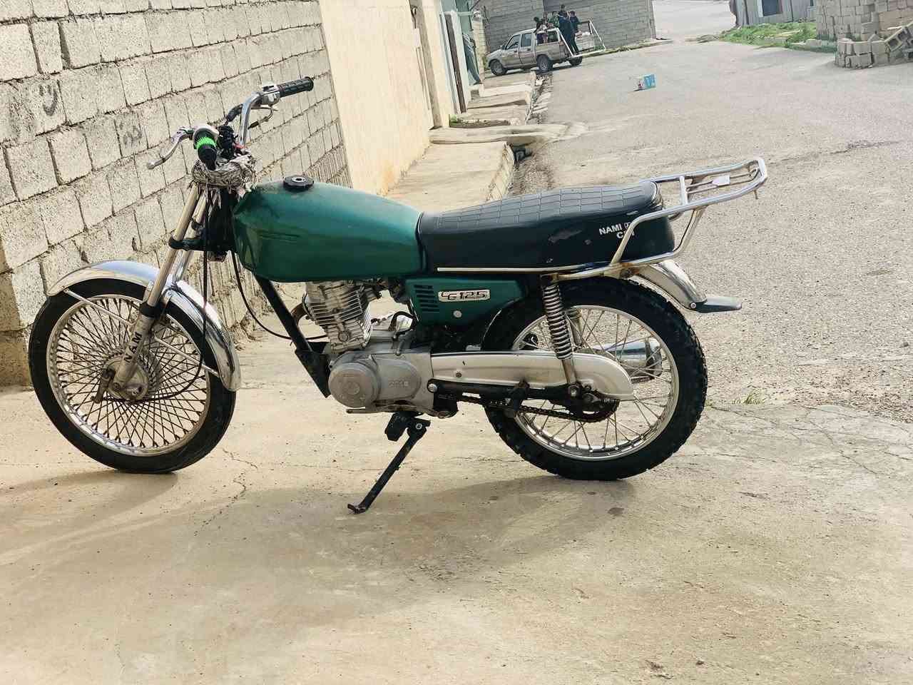 سلام عليكم دراجة للبيع مديل 2016 اي نقص مابي                                      السعر 225.       اي ستفسار هاذا       ***********
