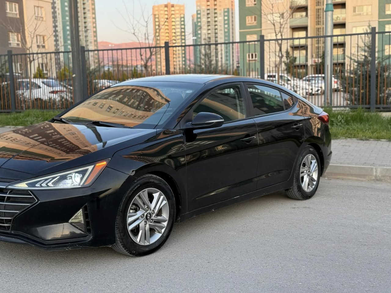 بسمالله 
ألترا ٢٠٢٠ مخريك دوش سيارة فول فول مواصفات✅
دةعامي لل دةعامي شرط🆕
***********
سيارة بس چاملغ سبوخ خلفي بدون دواخل شرط بچم
 كپس بدون ارباك✅

مخريك گير كول شرط ✅

سيارة ١٠٠ كيلومتر ماشيه🆕.

مواصفات ليميتد فول فول سلايت رادارات كوشنات
 خارد بارد فول فول مواصفات✅
***********
سعر١٢٤مجال السليمانية, العراق
