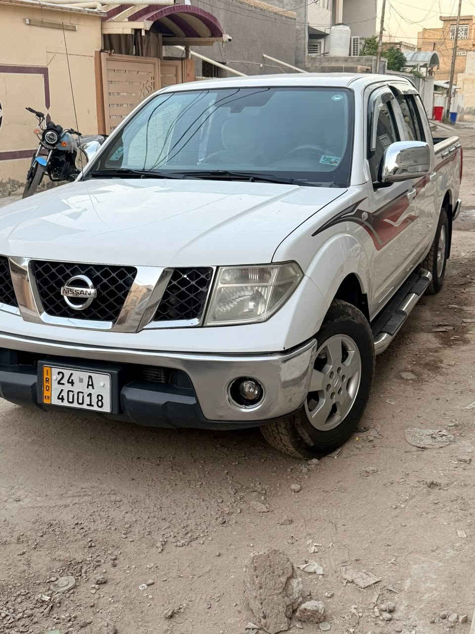 سلام عليكم بيكم نيفاره للبيع موديل 12 سياره حداديه جديده زوج تاير جدد تبريد ثلج مداور ثاني يوم رقمها دهوك الاستفسار اكثر انتصال على الرقم الهاتف ***********
