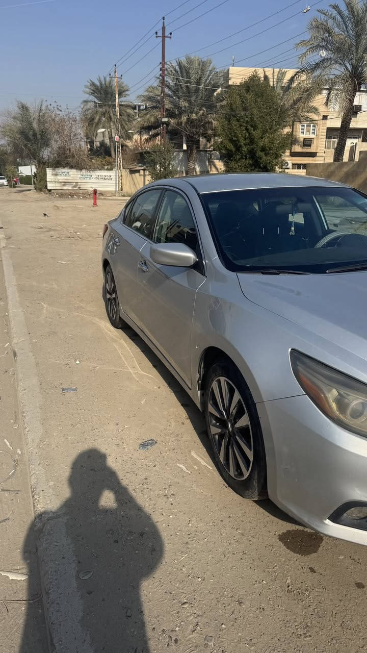 نيسان التيما موديل 2017 رقم سليمانية حادثها بنيد وجاملغ مواصفات sv معروفة السعر 122 
صور الحادث مرفقة مع الصور 
للاستفسار الاتصال ***********
