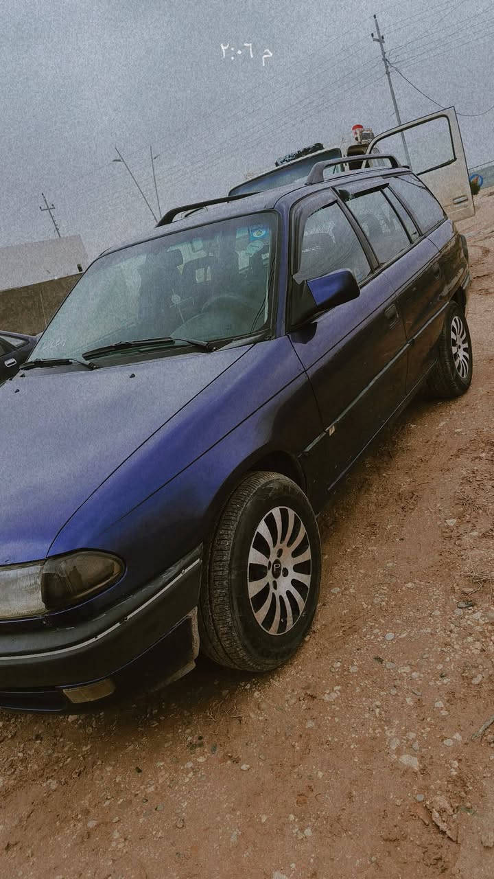 السلام عليكم سياره للبيع استرا موديل 95 كير اوتوماتيك شرعيها بالموصل تريد وكاله تريد تحويل السعر 56 وبي مجال اللي يريد هذا رقمي ***********
