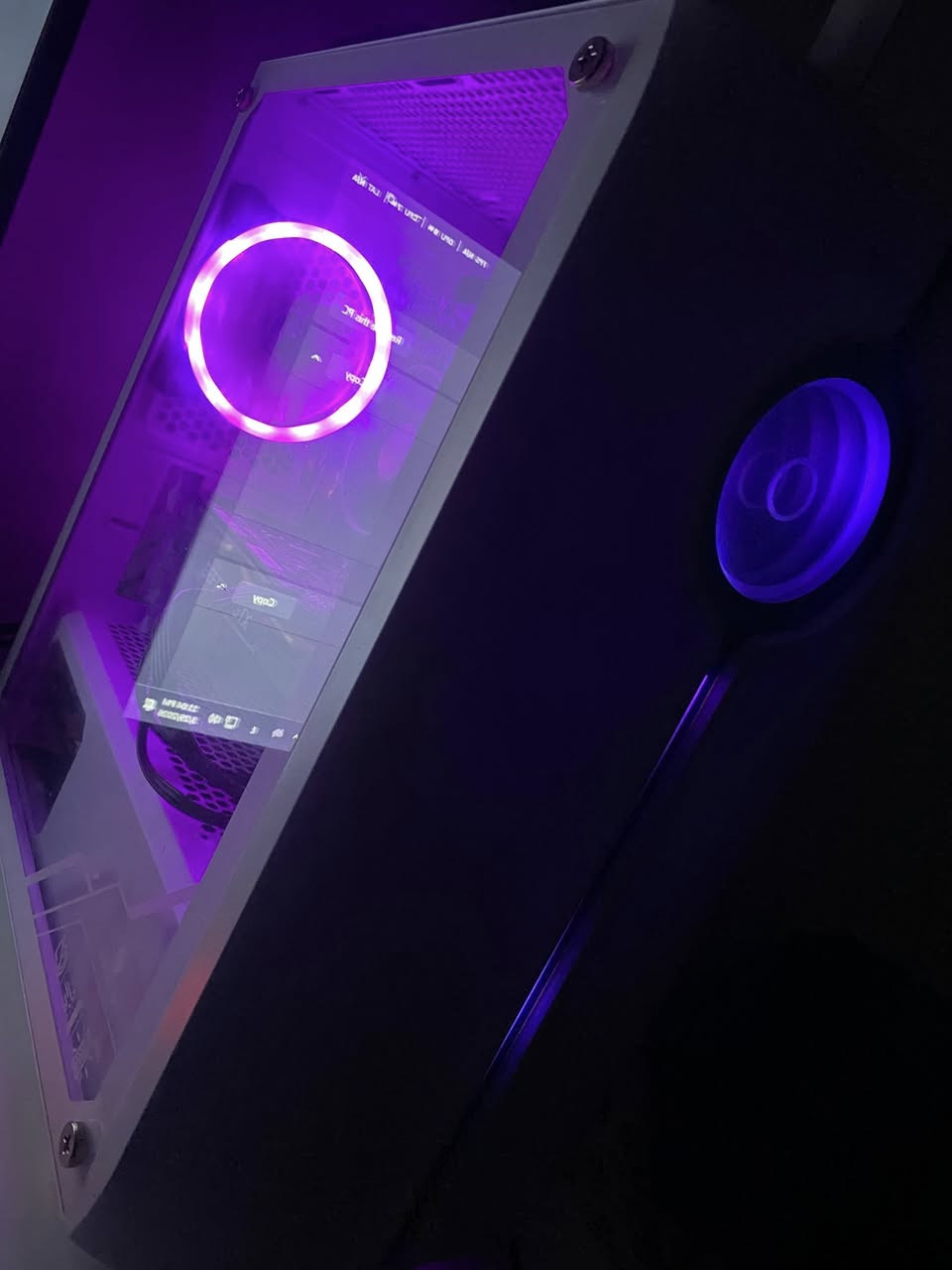 للبيع pc مستعمله 
مذربورد نوع Asus H510 
• CPU: i5-10400F
 • GPU: GTX 1660 Ti (6GB)
 • RAM: 16GB (2666MHz)
 • : (700GB+

 •.      SSD. 265GB
       •.      HHD   500GB

وشاشه حجم 32
وكيبورد احترافي
وموس 
بسعر مناسب


**إذا كنت صاحب هذا الإعلان وتريد حذفه لأي سبب، رجاءا أرسل رسالة إلى الدعم الفني**