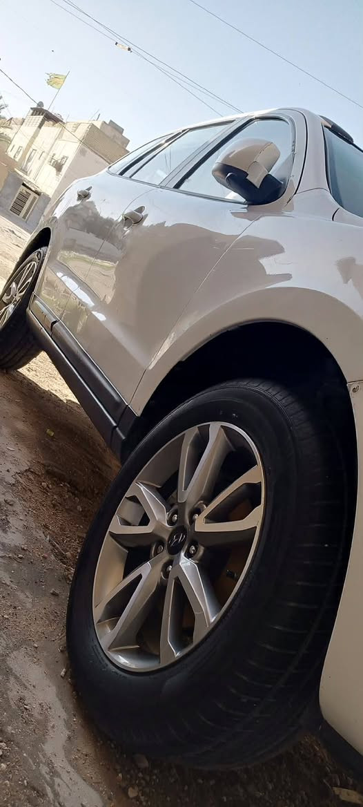 السلام عليكم.   للبيع.    👇👇
سنتافي موديل 2008 محرك 2700 سياره ليبل واحد 
بنيد مصبوغ فقط وهاي نضافة السياره 
السعر.   125$ 

كربلاء.     ***********
