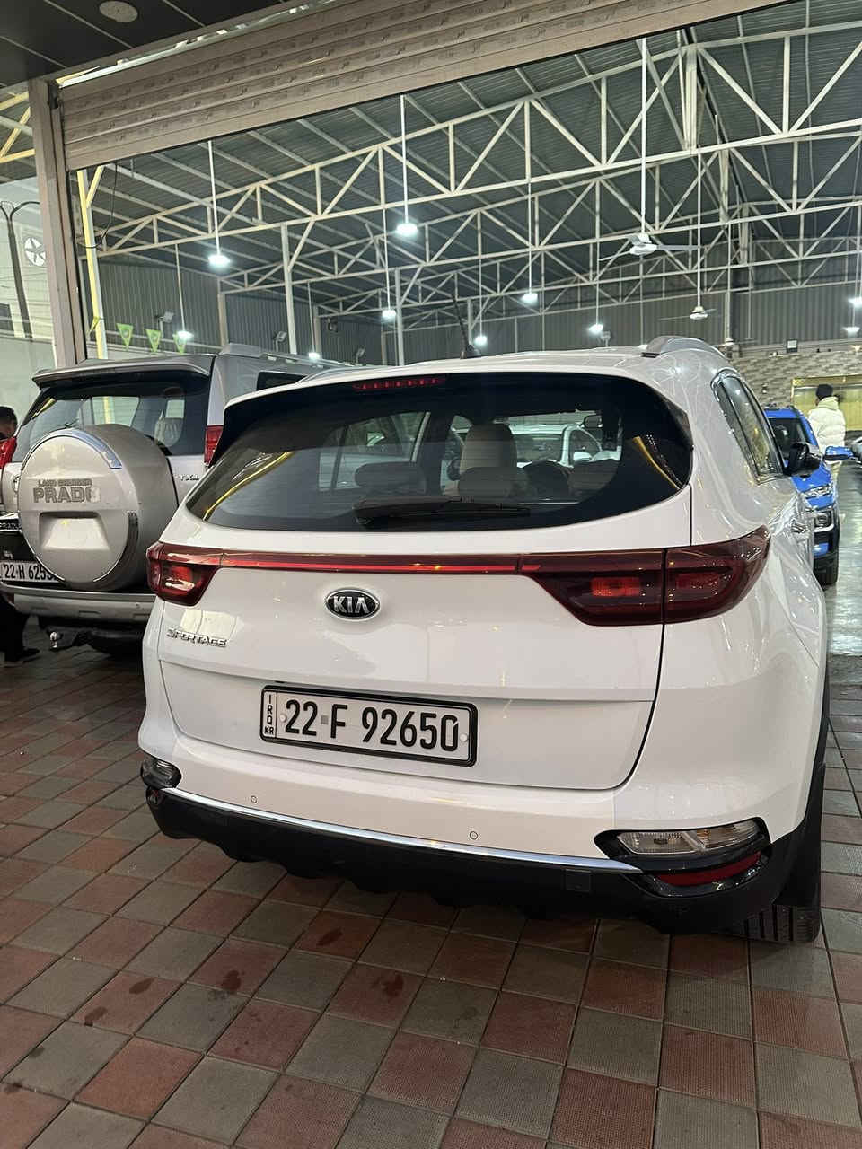 السلام عليكم ورحمة الله وبركاته 
سبورتج خليجي لون ابيض 2020 رقم أربيل سنوية وهزة وفحص مروري جديد باسمي تحويل ثاني يوم ضررها جاملغ ايمن وصبغ باب وكما موضح بالسونار السعر 180$ وبيها مجال قليل مكانها الفلوجة الاتصال على الرقم 0782491075


**إذا كنت صاحب هذا الإعلان وتريد حذفه لأي سبب، رجاءا أرسل رسالة إلى الدعم الفني**