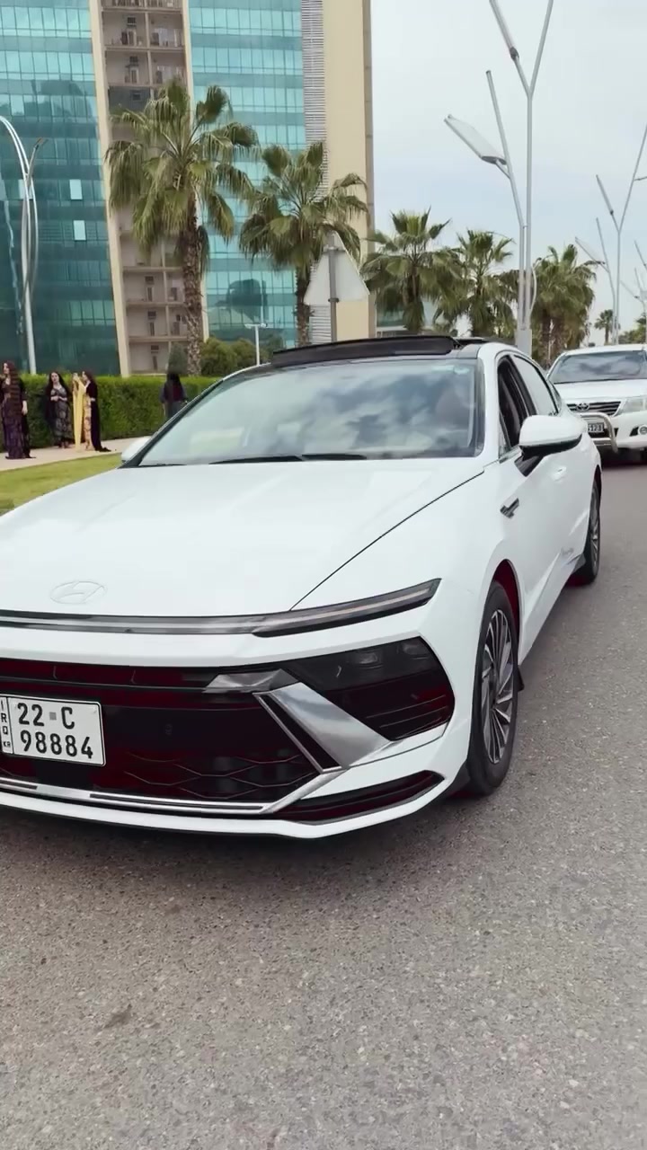 سلام عليكم شباب سوناته 2024 كفاله عامه السياره رقم اربيل فول مواصفات 
💬بنو رامه 
💬تشغيل عن بعد 
💬رادارامامب 
💬رادار خلفي 
💬دخول ذكي 
💬شاشه كبيره +متصله 
💬كشنات تدفئه تبريد 
💬كشنات كهربا 
💬شفتات سرعه 
💬قياده ذاتيه 
السياره فول واحد عله واحد للستفسار  المكان بغداد المشتل للستفسار ***********
