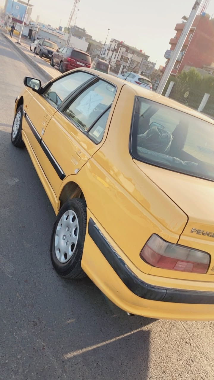 سلام عليكم بيجو  بارص 2015 بسمي  مكفوله من ضربه وصبغ    سعر 50  ***********
