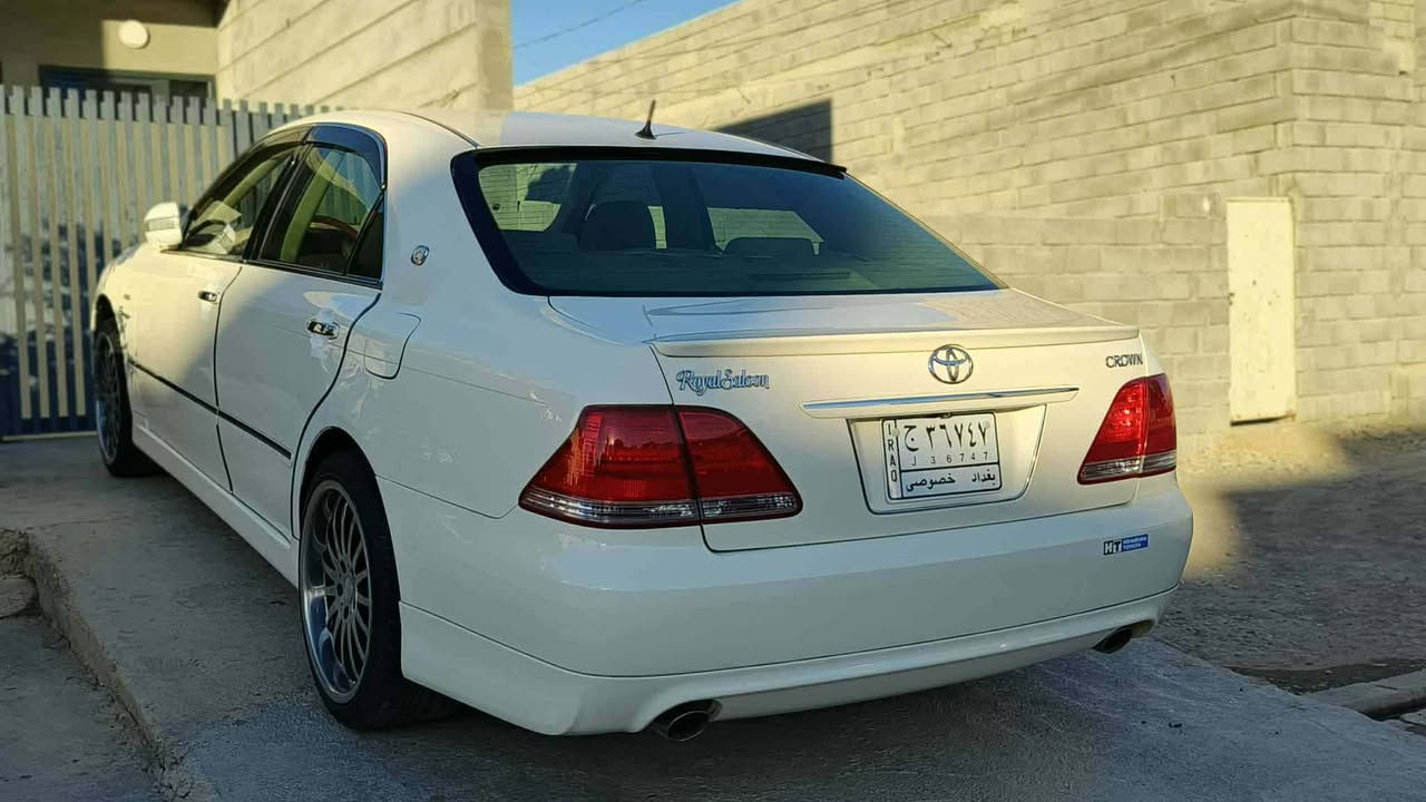 شاینە بۆ فرۆشتن 180 بچوک بە بچوکە سەیارەکە زۆر جوانە سەیارەکە ڕەنگی خەمسیە سێ دوگمەیە موسە یەک پارچەی بۆیاخە  سعری 65 گڵاو کەمێ مەجال
***********
کەلار
