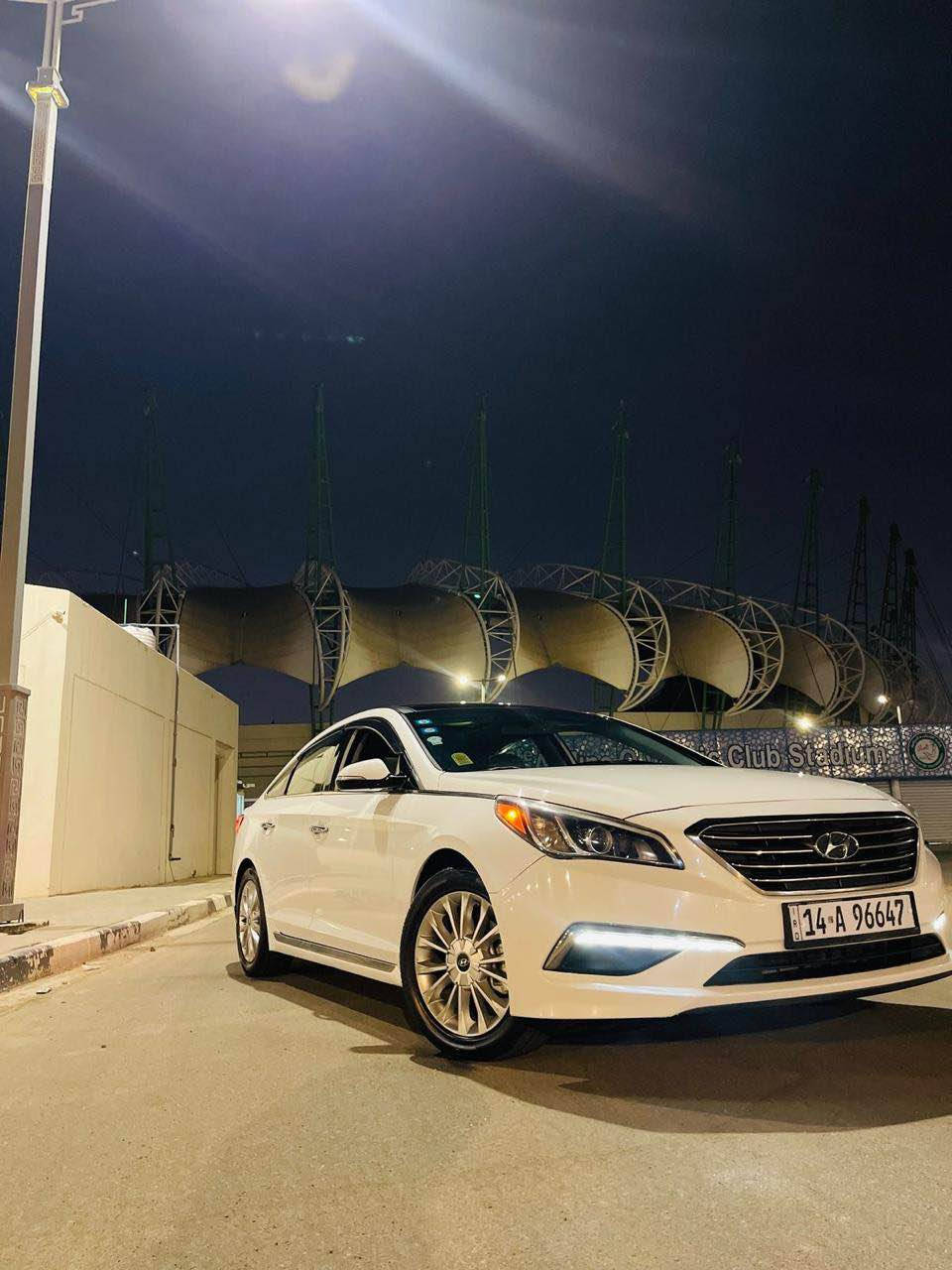 للبيع سيارة: هيونداي سوناتا 2015  لمتدد فول 
•الرقم: بصره دولي بسمي 
•المواصفات :
▪️المحرك: 2400 جي دي اي 
▪️لايتات زينون اصل. عالي ناصي 
▪️نضام ترحيب
▪️بصمات للأبواب مع بصمة تشغيل 
▪️بردات بلادي 
    دشبول مطعم بصاج ملكي + الابواب
▪️قمارة بانوراما قطعتين 
▪️حساس خلفي
ستيرن هيتر 
▪️رادار جانبي (نقط عمياء) بالمرايا الجانبي
▪️اشاير بالمرايا الجانبية
▪️كامرة خلفية قلاب اصل مع الستيرن
▪️شاشة الدشبول حجم كبير للتحكم بأيعازات السيارة
▪️گشن خزن ميموري
▪️تحكم فول كهرباء للكراسي
▪️تدفئة وتبريد للگشنات الأمامية والخلفية 
▪️تبريد قطعتين امامي وخلفي
▪️3 وضعيات للقيادة
▪️سستم صوت كامل بلادي + دمام بلادي
▪️تحكم ستيرن جهتين بلوتوث وحاكية وكروس سرعة وتحكم صوت 
▪️نظام ABS مانع انزلاق
سياره كفاله ما عده البنيد مصبوغ  مكان بدون فتح سبب الصبغ اثر تقشير 
▪️السعر : (155)
▪️رقم الهاتف : *********** البصرة, العراق
