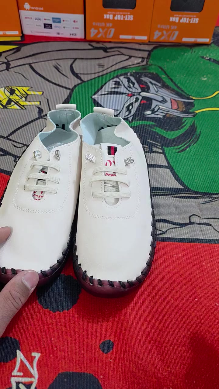 حذاء نسائي
قياس 37
قياس 38
سعر 15 الف
‏عزيزي المشهد اشترك في للصفحه 
‏حته تحصل على ماهوه جديد
او شارك الصفحه  حته يستفات الجميع
امزون دجله التسوق
اولاين فقط 
‏يتوفر لدينا توصيل كافه المحافظات 
وتساب ***********
