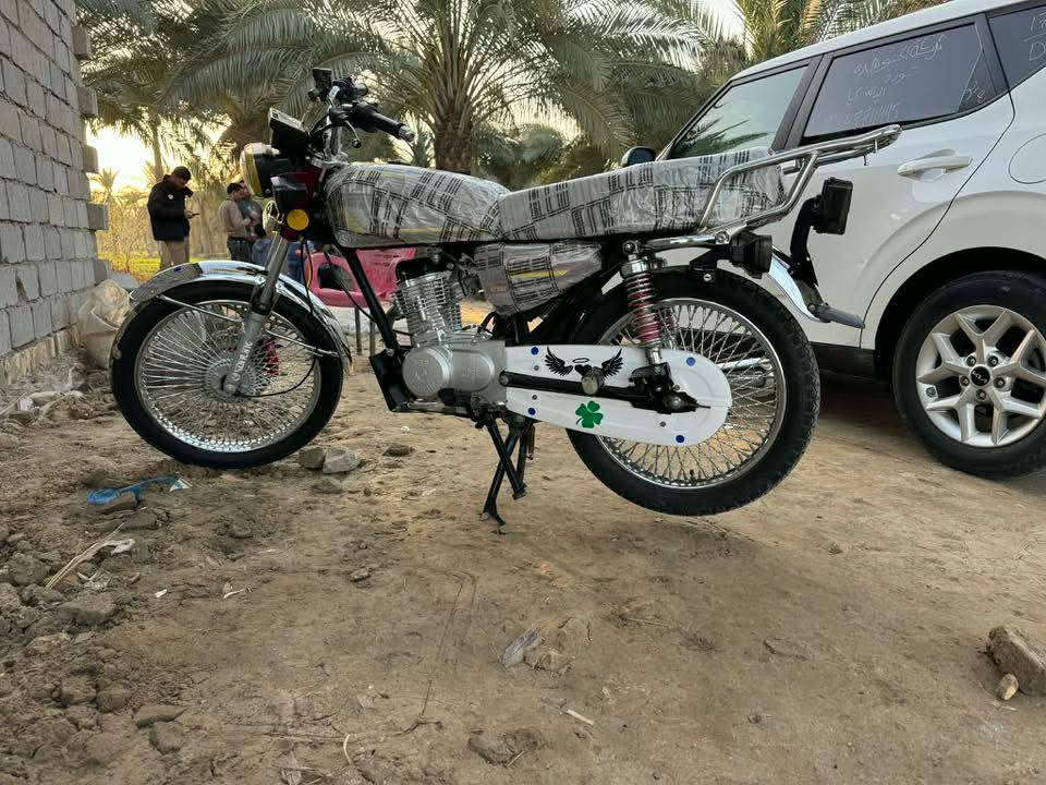 السلام عليكم دراجه للبيع موديل 24 اوراق كامله دراجه كفاله عامه شكل الحديث مو القديم مواصفات كامله دشبول الكتروني اشاير الكتروني دراجه جديده اي نقص ما بيها بلاديه سعرها 650 مكاني صدر الدغاره ملاحظه بها فقط الخزان مخسوف ماكينه جديده برغي بها ما مفتوح
***********
