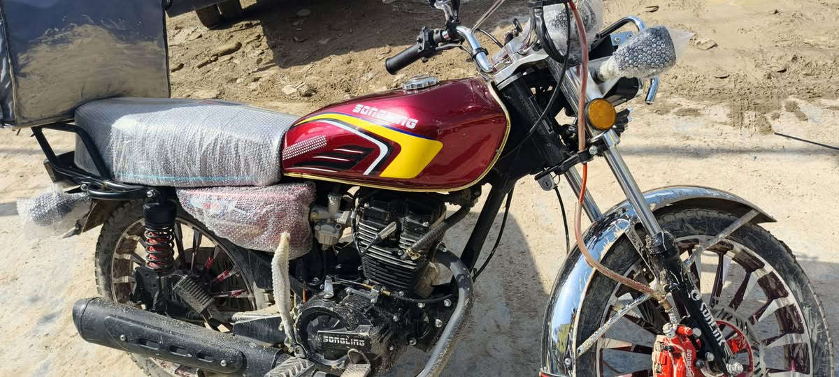 سلام عليكم دراجه زيرو بعدها بصمه تشغل عن بعد بعدها جديد سعر 900 وبيها مجال مكان تقاطع النهروان ***********
