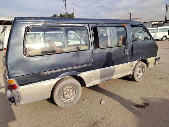 سلام عليكم سياره بسته البيع سياره خير من الله مكفوله كفاله عامه  رقمه حمل مكان بغداد السعر 33وبيهه مجال مكان بغداد
***********
