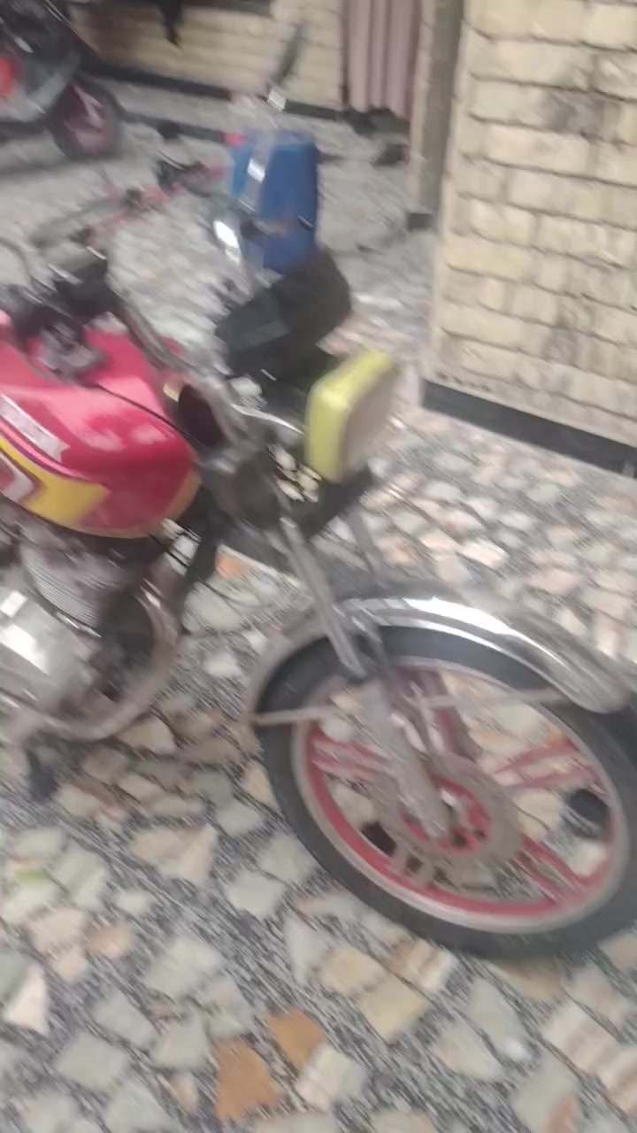 *********** موديل 23 سعر 450 وبيها مجال الصدر بغداد قرب شريكه الانوار مدينه لوفي
