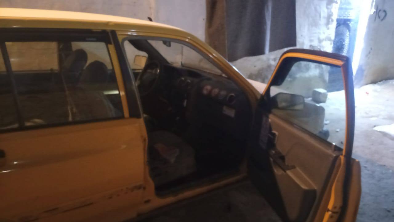 سلام عليكم سايبه 2012 بدون راعي سنوية عظم عاج اصليه اوكفلك سرقه وعشائر فقط سيارة صدر أماني وخلفي ودوشمه مكينة وكير وشواصي مكفولات وخياسات هستوني معمرها العلوان بغداد سبع قصور واني مكلف بل نشر هاذه رقم راعيها وخابره *********** وسعرها 15 وبيها مجال
