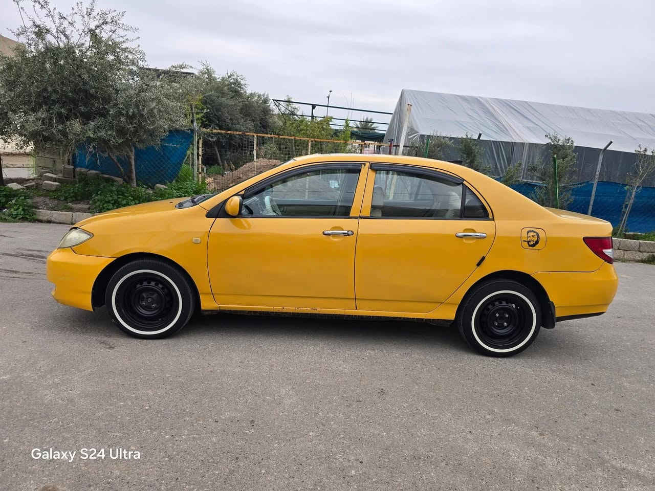 للبيع
سعر 43$
بي واي دي تكسي موديل 2013 
محرك ٤سلندر كير عادي شرط المحرك والكير 
رقم بغداد الماني سنويه جديدة شرط التحويل 
سيارة جاهزة للشغل محرك كير صدر امامي خلفي طخم تاير 
العنوان موصل حي المحاربين 
للإستفسار الاتصال 
***********
***********
