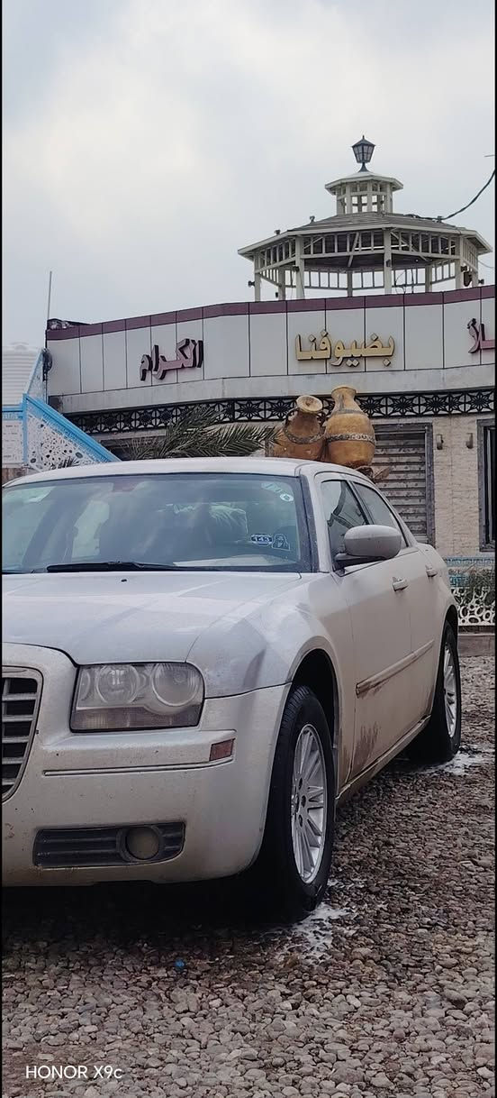 السلام عليكم اوبامه 10اصل البيع ضربتهه جاملغ الوره شبر ولكدام شبر ومصلحات وقبق جنطه مبدل واني بخدمت الشراي السعر ب110ويبهه مجال***********
