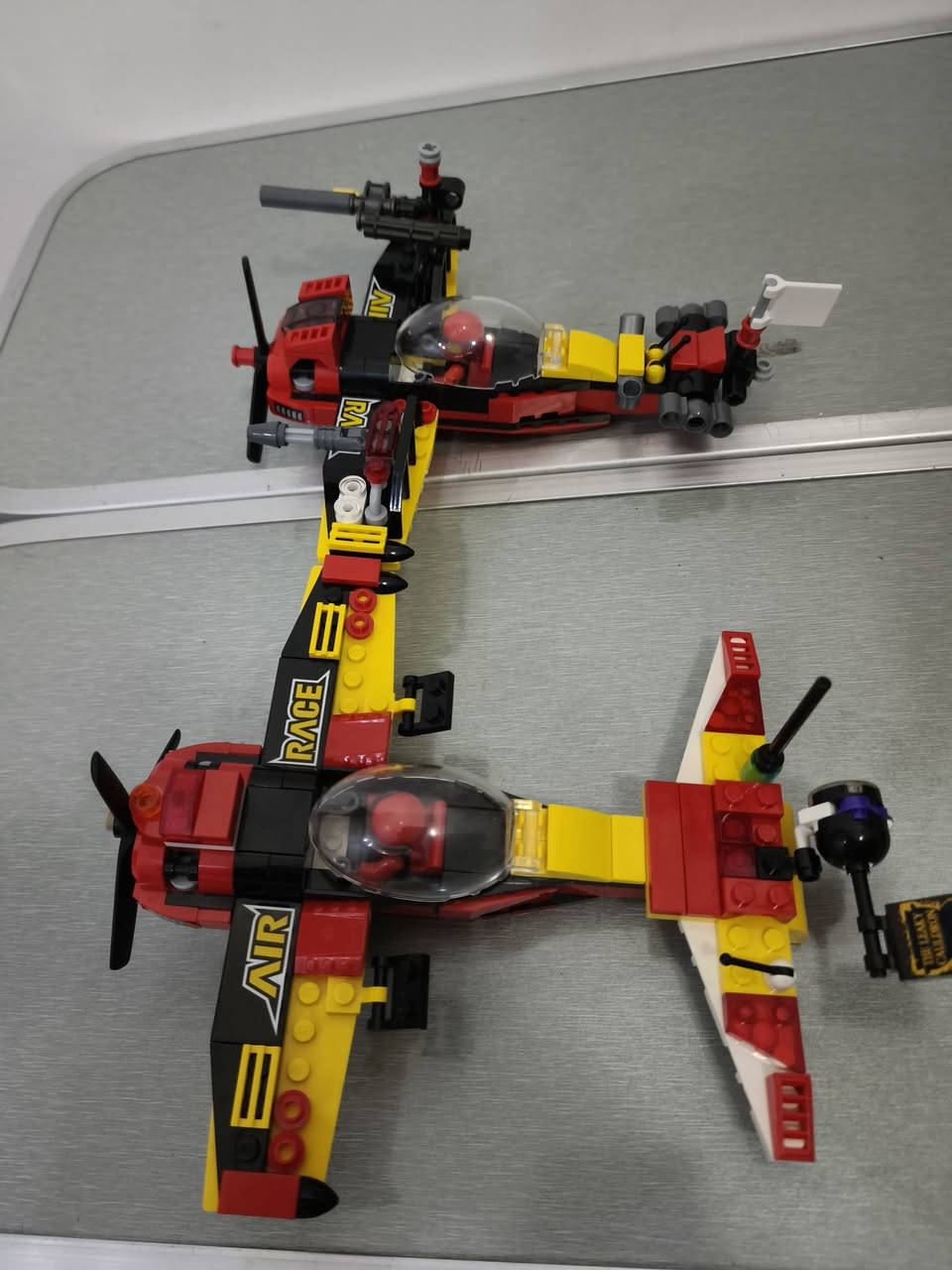 السلام عليكم 🤚
المتابعين الأعزاء🙂🙂 صحفة ليكو دوبلو بعد رخصت الإدمان🗣️
طائرتين 🛩🛩مختومة تم التعديل 🛠والإضافة عليهم 
 صندوق 🧰 حفظ الليكو  { ارتفاع ١٥ وعرض ٣٥ }
+ ليكو فرط تفاصلية قوية 💪 مختوم أيضاً موضح بالشرح
صندوق🧰 اكرلك{٢} موضح بالشرح {ارتفاع ٦٠ وعرض ٣٥}امزون
قطار🚂 مختوم ينباع على الموجود موضح بالفديو
نشرات ضوئية🎹🚨 عدد {٤} تعمل بنظام باتريي 🪫وشاحنة إبرة


**إذا كنت صاحب هذا الإعلان وتريد حذفه لأي سبب، رجاءا أرسل رسالة إلى الدعم الفني**