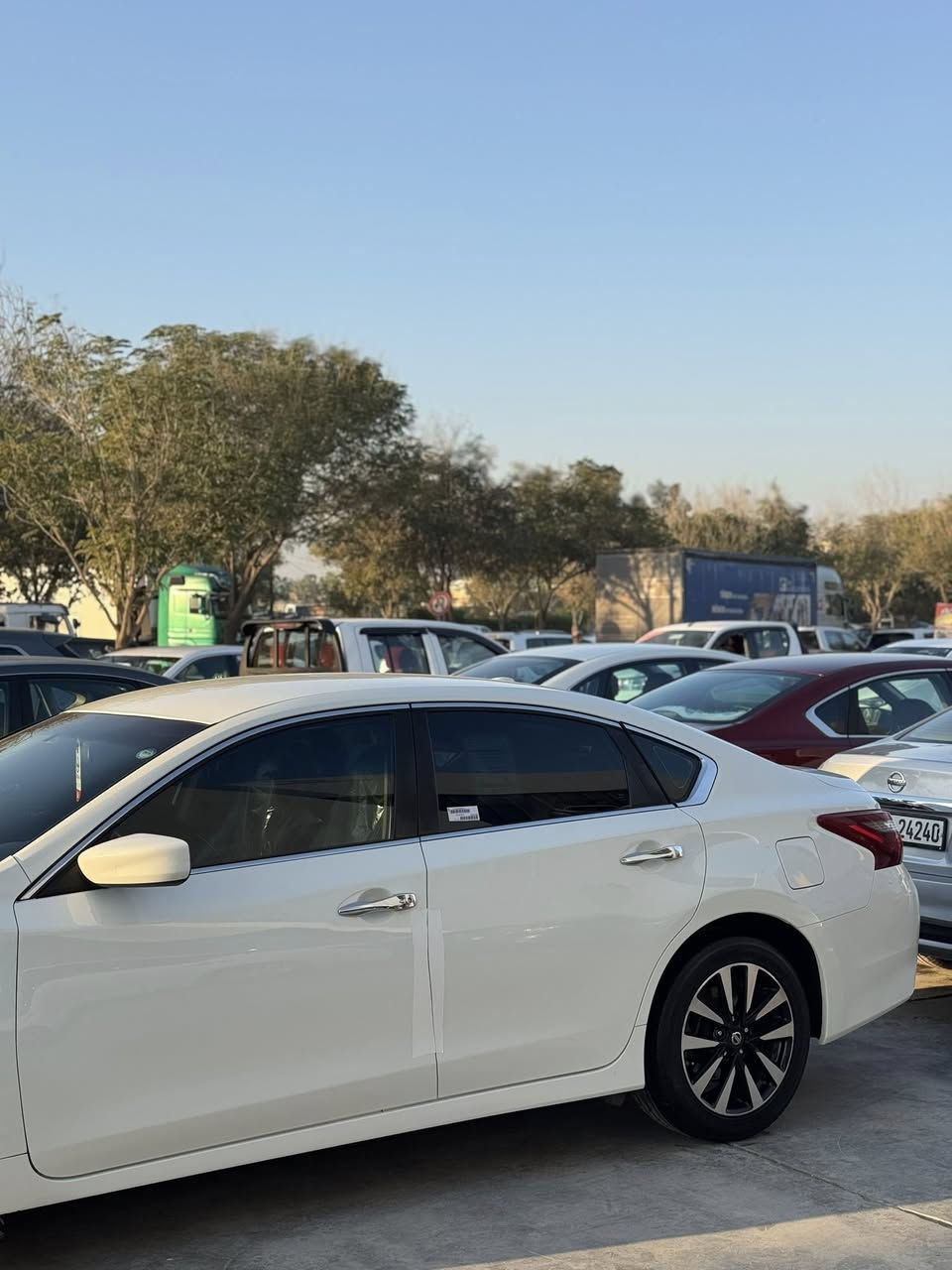 السلام وعليكم
Nissan Altima 2018 SV
السيارة جديدة بمعنى الكلمة
ماشيه ٧٩ الف فقط
حادثها قطعتين بنيد وجاملغ بدون دواخل
سنويه ورقم وهزة كلها جديده بأسمي
ماناقصها برغي
عنوان قضاء كلار
السعر ١٣٣ وبيها مجال بسيط
***********
