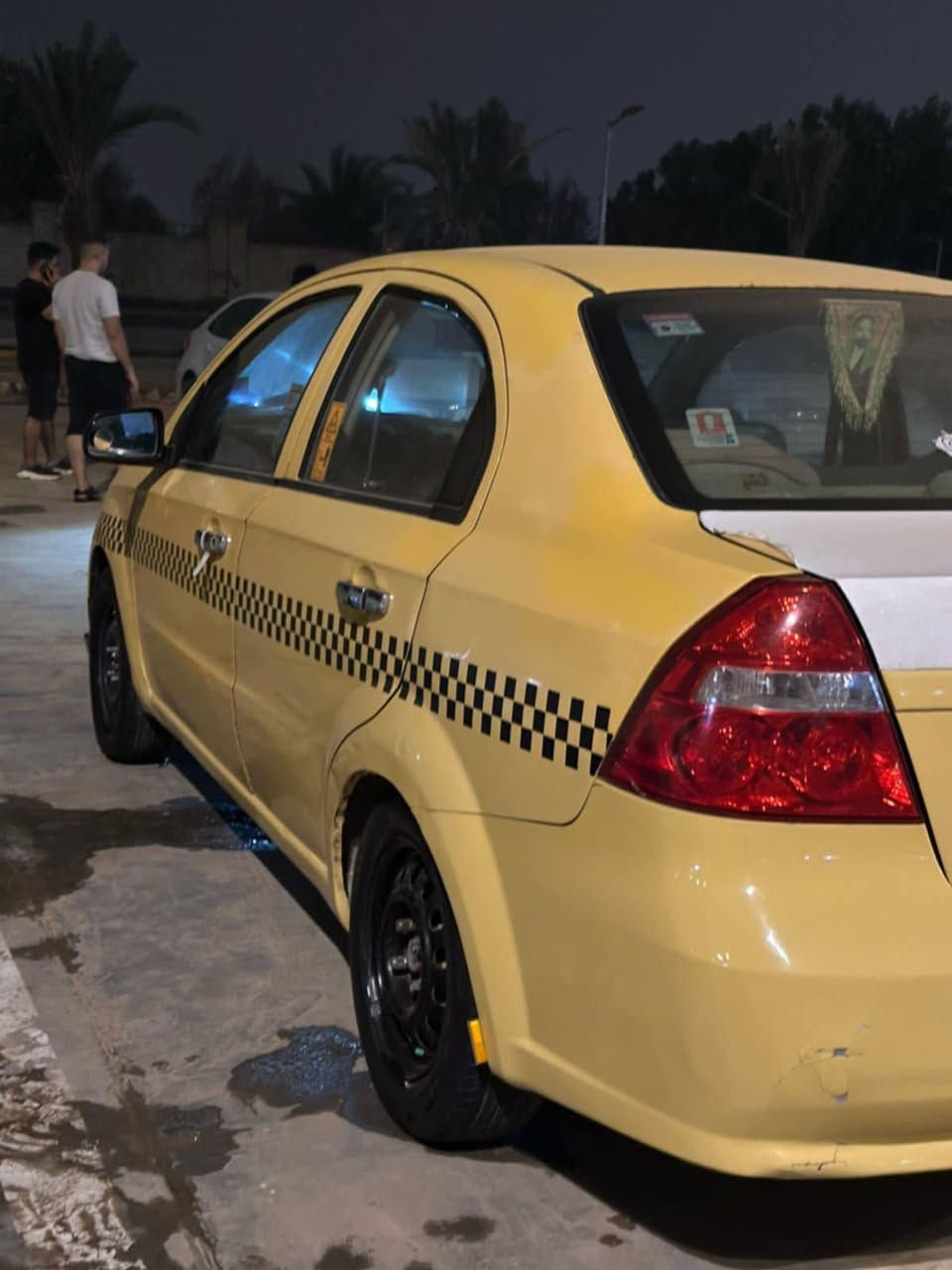 سلام عليكم افيو 2009 خليجي كير عادي مال شركه 
نجف جديد مصفره بسمي داور ثاني يوم 
بيه قطعتين صبغ سعر 48
لستفسار اكثر *********** مكلف نشر تصل علئ رقم بي وتساب مكانه نجف النجف, العراق
