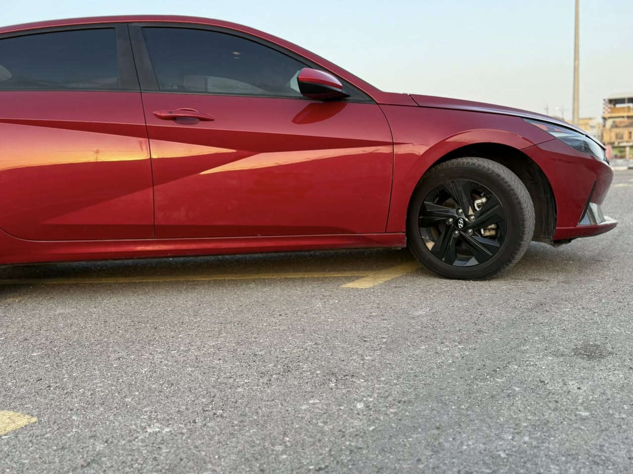 سلام عليكم اللنترا 2023 رقم بغداد هايبرد بلو كفالة السيارة فقط دعامية الامامية مبدلة مكان السيارة ميسان
***********
