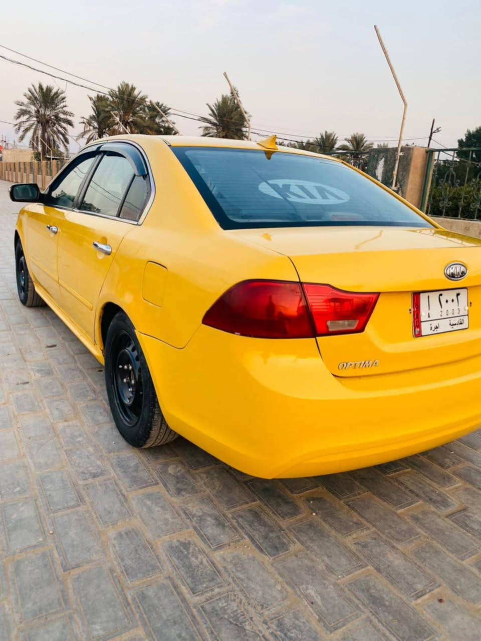 سلام عليكم كيه اوبتيما للبيع 2009 امريكي مكينه 2400 دوش ما مفتوحة مكينه كير حدادية  كله جديد رقم قادسية مصفرة هيئة وغرامات بيه جاملغ امامي بدون دواخل والباقي كفالة السنويه 28 تبريد ثلج 🥶 السعر 102 وبيه مجال مكان السياره بابل الشوملي رقم الهاتف ***********
