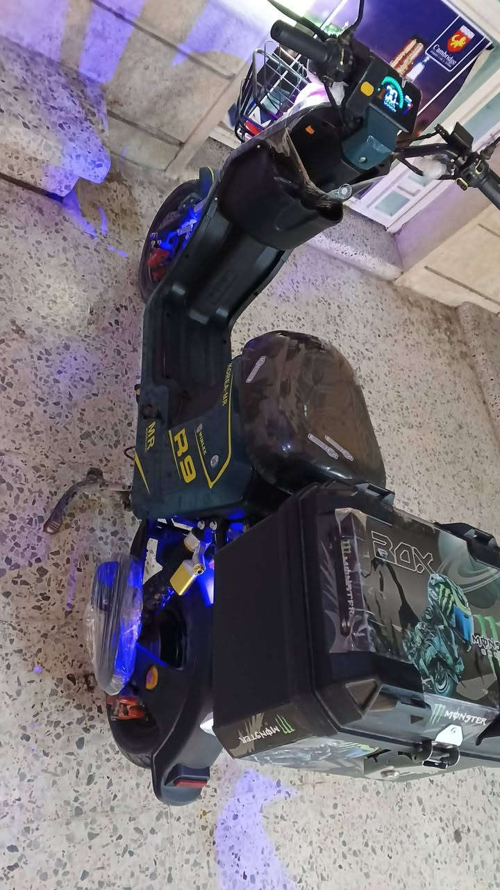 ار 9 للبيع نضيف جديد بعده
*********** بي واتساب
