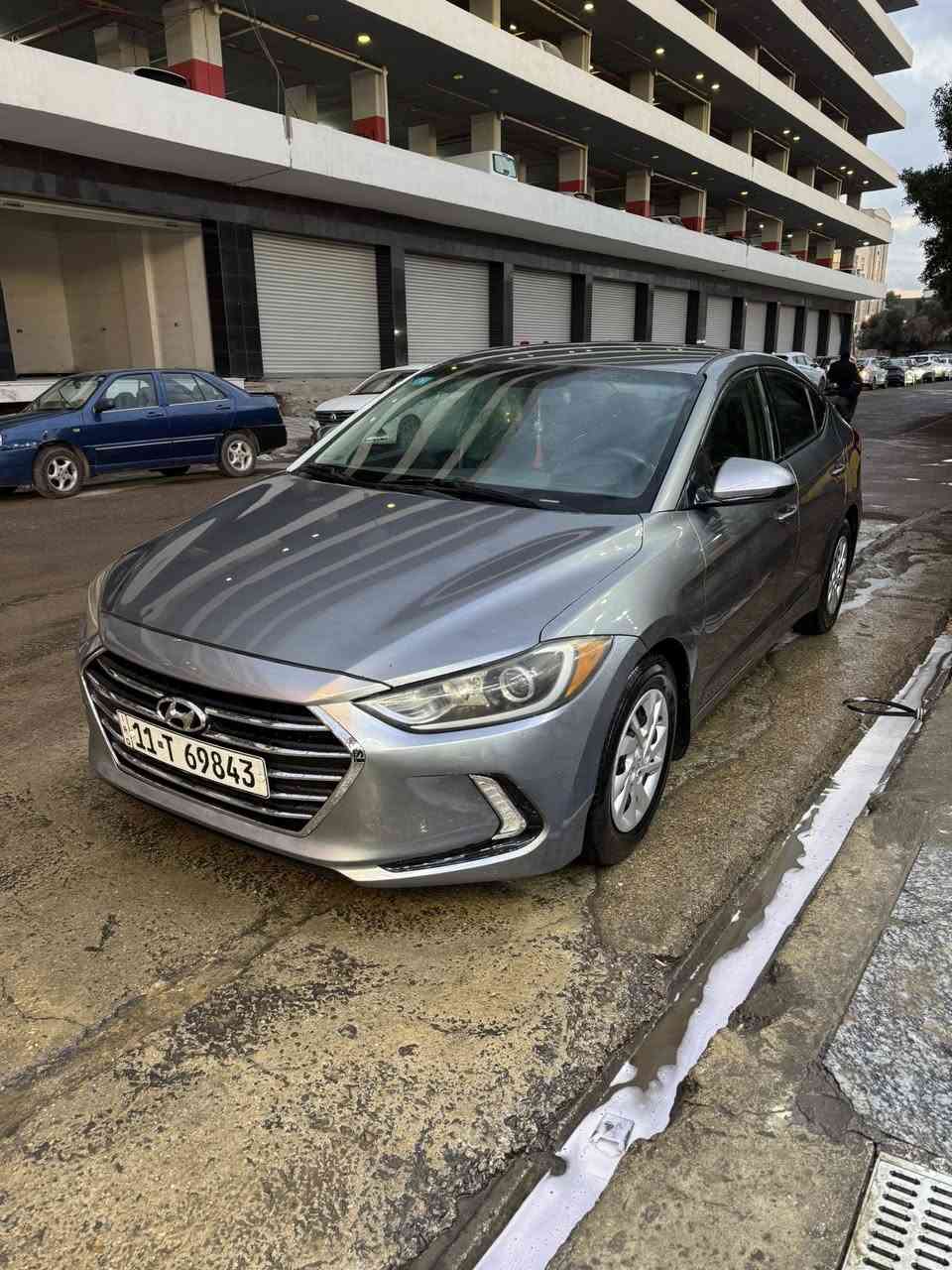 سلام عليكم النتره موديل  2018 وارد أمريكي سرقها دعاميه فقط و مكينه 2000 كير عادي سياره بدون حادث بدون صبغ سياره مكينه و كير ممفتوحا  السياره جاهزه رقم بغداد باسمي تحويل مباشر سعر سياره 120 ورقه  //***********
