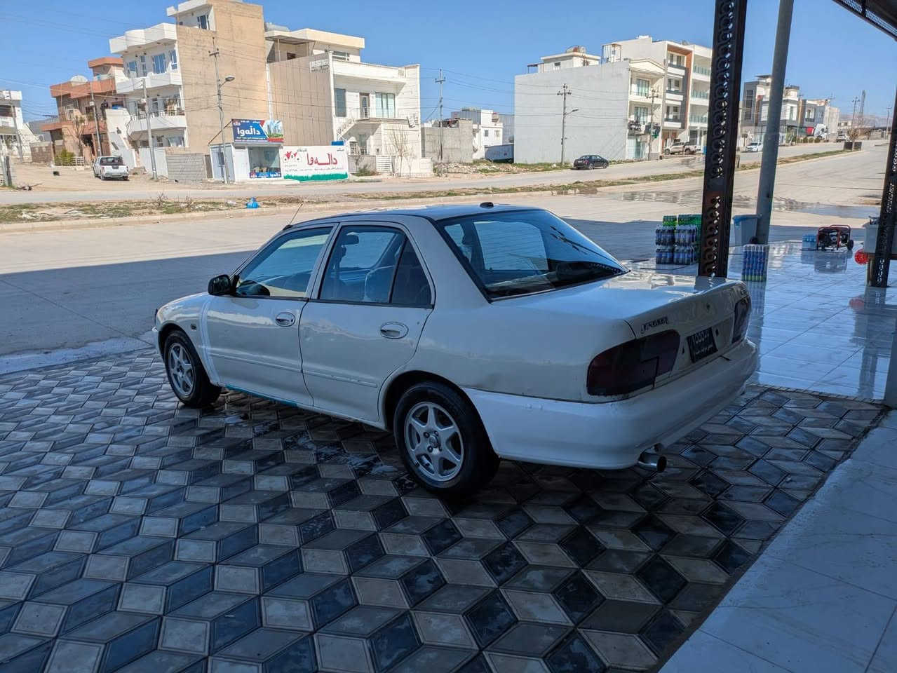 پرؤتؤن 2004 تؤماتيك سةنةويية پاوةر تةبريد بةس كؤمپليسةري نةقسة يةك دينار مةسرةفي تيا نية مالي دؤستة بةشةرتي گير و مةكينة  ناو سةيارةية سفرة ماشةلا  سعري 23 گةلا  *********** شربازهير, السليمانية
