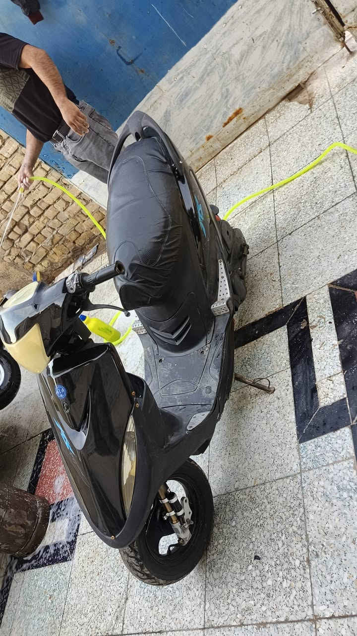 السلام عليكم دراجه ماكس نظافه فول دراجه شبابيه ما ناقصها اي شيء بس السلف ما يشتغل دراجه ايش تكره منحتها كهربائيات شغاله من الطول للطول سعر 450 والموش الراي رجاء لا يتعبنا***********
