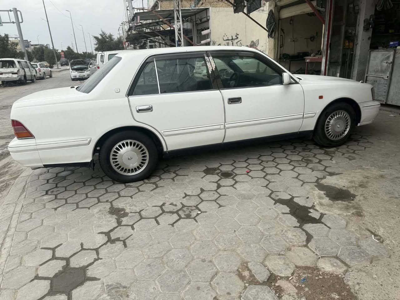 راس الثور تكم لبيع  موديل ٩٩رقم نجف باأسمي شاصي ٥١ مكفوله من الكص بس صبغ جماليه سعره ١٠٠وبيه مجال مكاني النجف ***********
