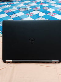 ديل E7270 • كور i5 • ٥١٢ جيجا
