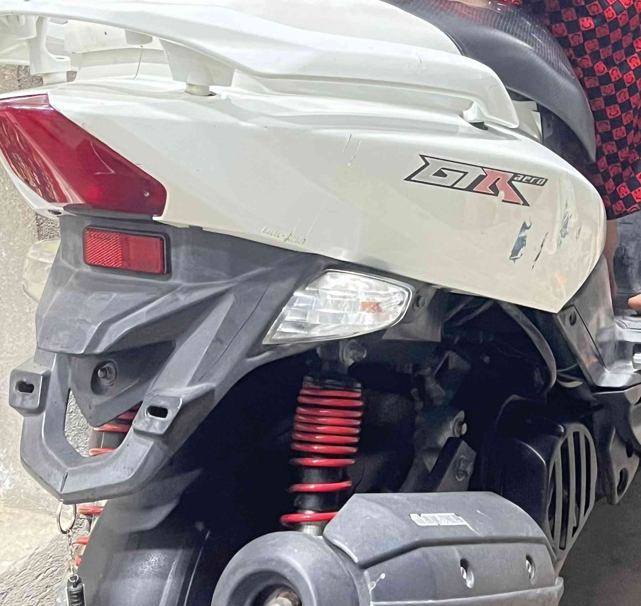 جي تي ار مراوس بماجسه اس ونطي فرق بسيط دراجه مال رمبه كفاله بس الوجه مبدل تايوان لىن مالتهه بي شخوط وبدالته مكينه مكفوله كهربائيات كفاله


**إذا كنت صاحب هذا الإعلان وتريد حذفه لأي سبب، رجاءا أرسل رسالة إلى الدعم الفني**