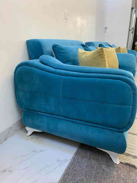 قەنەفەی تورکی ١٠ نەفەری 
٣+٣+٢+١+١
دەکرێت بە سیسەمو شوێنی مەخزەن
نرخی 550 هەزار 
هەولێر
*********** أربيل
