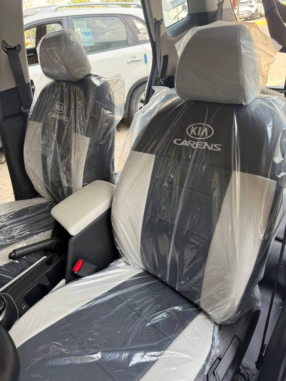 دوشمة علي العراقي لتغليف كافة أنواع السيارات جلد ياباني اصلي العنوان الكاظمية شارع النواب إسم المحل علي العراقي للاستفسار 
*********** واتساب او اتصال فقط
