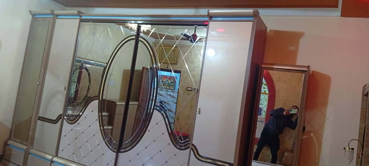 غرفة نوم للبيع تركي درجة اولى مستعجلين على بيعته***********
