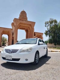 متوفر تكسي 🚖 امتحانات السادس من قضاء الدور الى المجمع السكني 077221963...