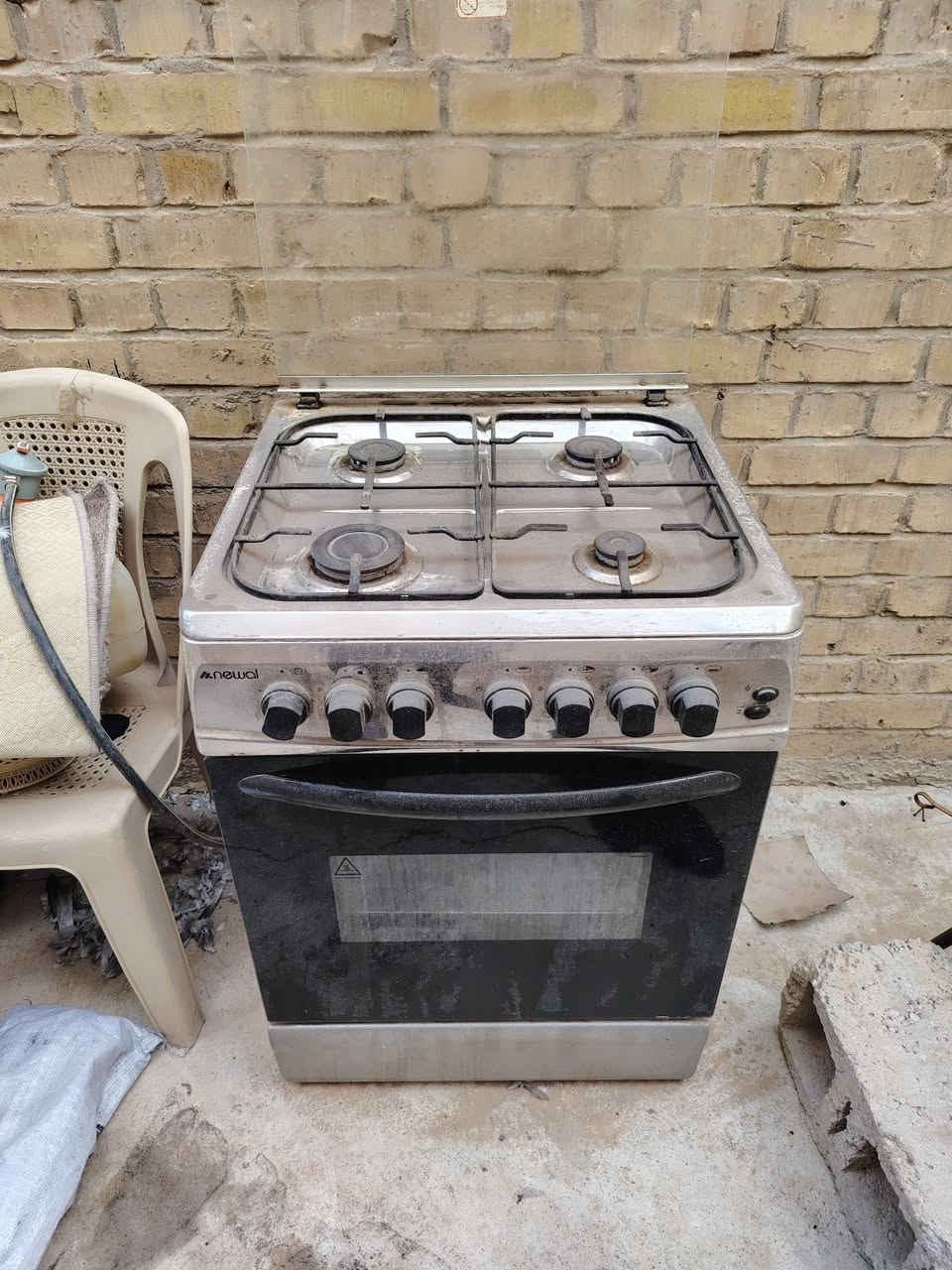 طباخ درج اولى  فرن مامستعمل سعر 65
***********
