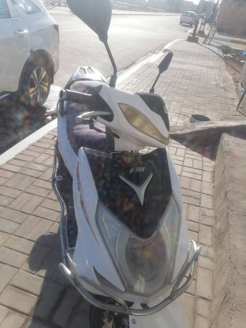 سكنس للبيع وترهم مراوس بماكس حسب قناعه محرك مفتوح مره وحده نضيفه كهربائيات شغاله يحتاجلها كماليات سعر خاص او واتساب ***********.
